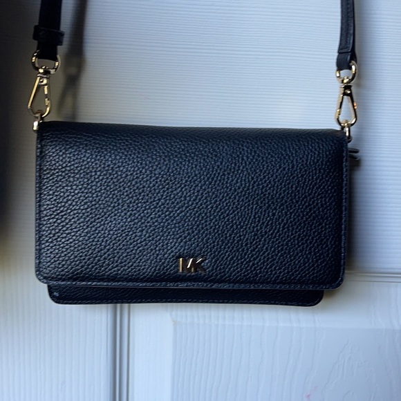 Michael Kors Wallet Purse with Strap - Picture 2 of 6